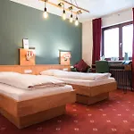 Landgasthof Zum Goldenen Anker * 에겐슈타인레오폴드샤펜