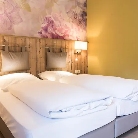 Landgasthof Zum Goldenen Anker * ايجنشتاين - ليوبولدشافن